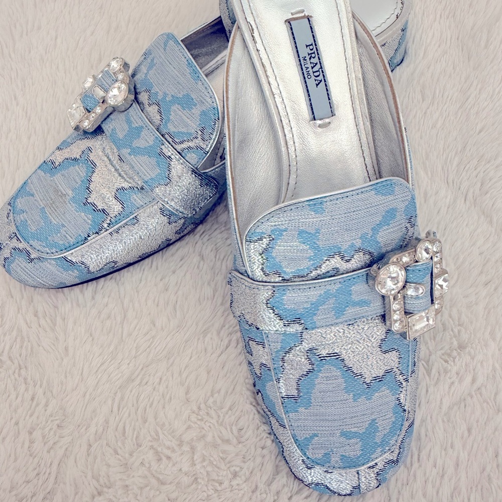 Prada slides